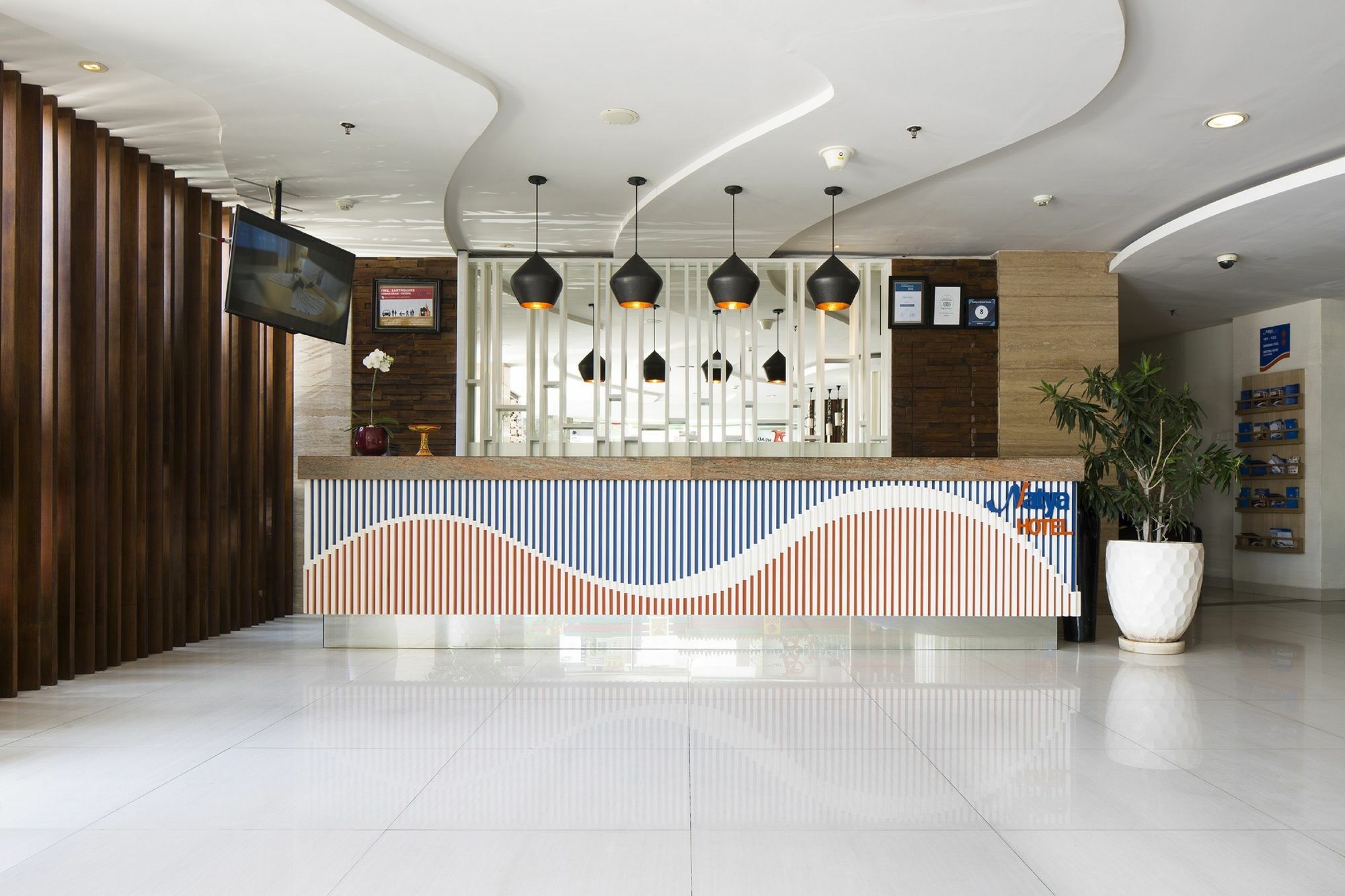 Natya Hotel Kuta Kuta  Ngoại thất bức ảnh
